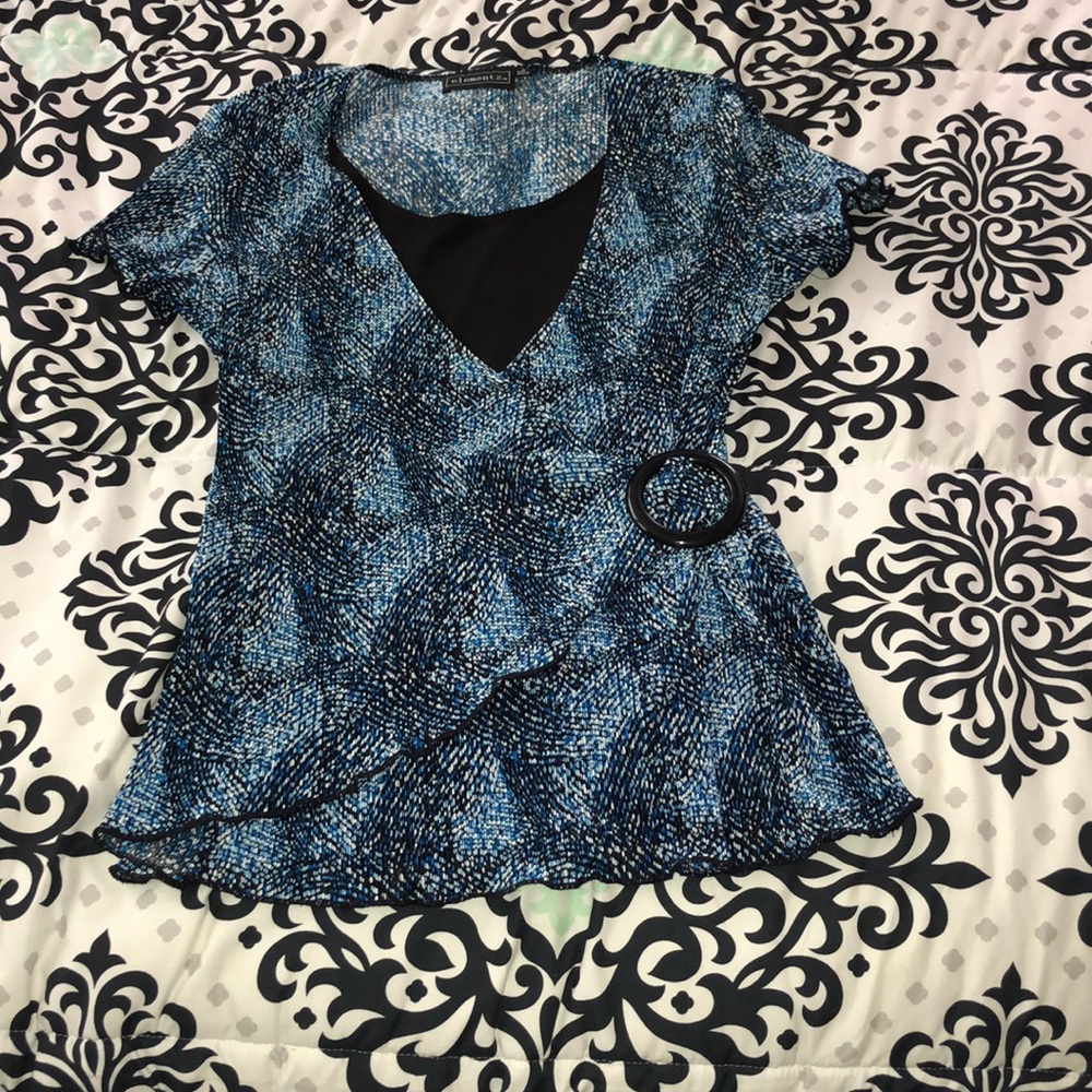 Cute blouse